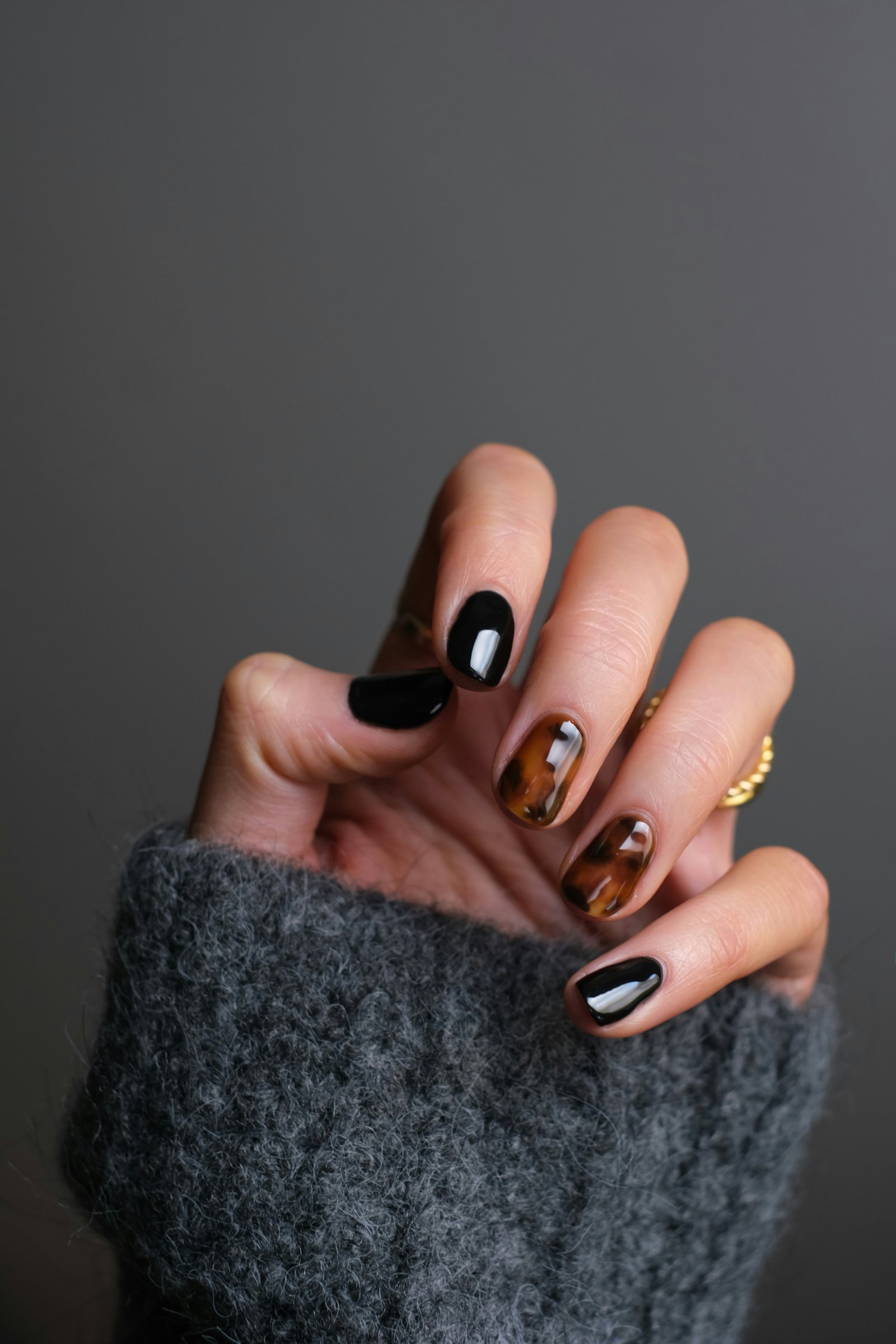 Pose d'ongles nail art professionnelle